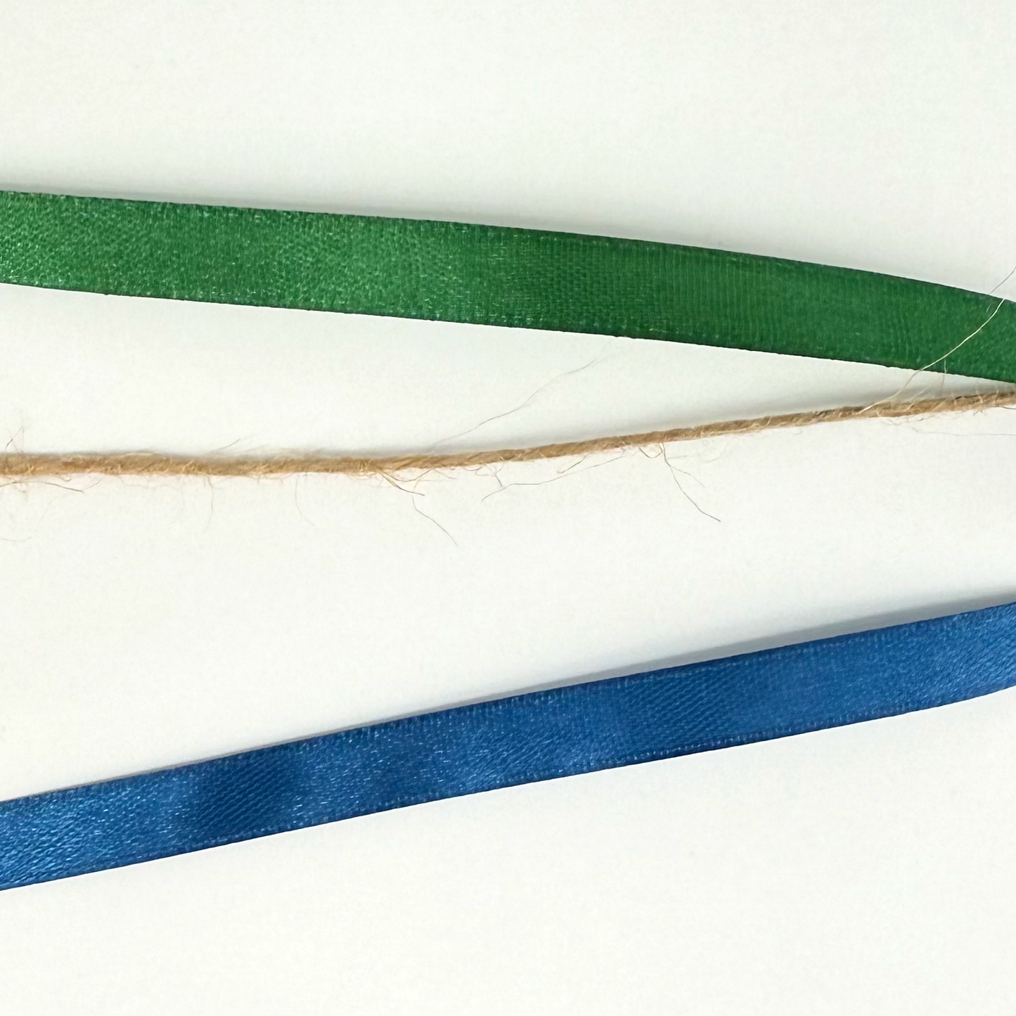 Christmas Tree Illustrated Gift Tags - Pack of 6 Festive Tags